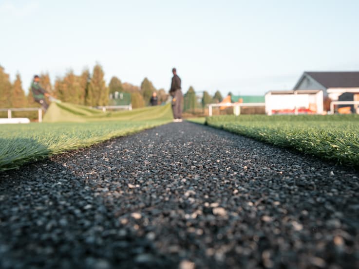 Sportplatzbau Kunstrasen Kosten